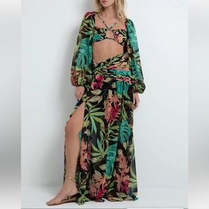 PatBO Tropicalia set - maxi skirt / off the shoulder top / turban